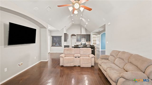 2083 Western Pecan, New Braunfels, TX 78130