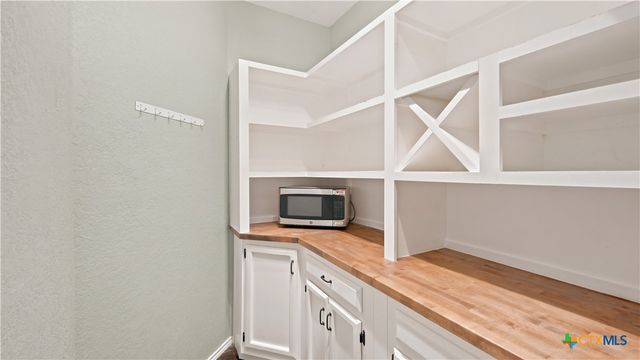 2083 Western Pecan, New Braunfels, TX 78130