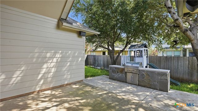 2083 Western Pecan, New Braunfels, TX 78130