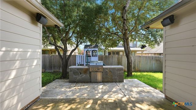 2083 Western Pecan, New Braunfels, TX 78130