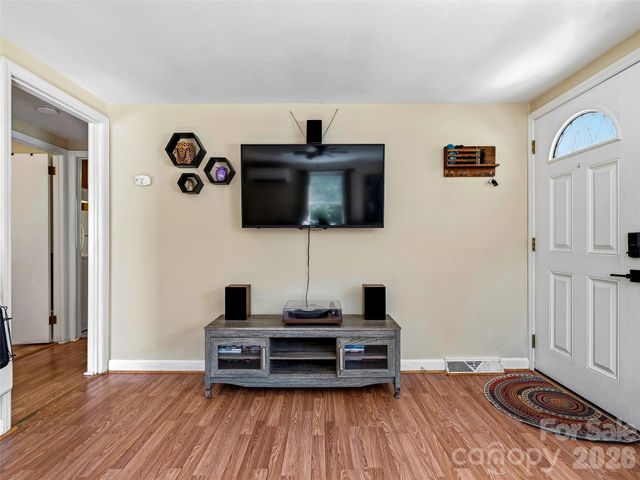 125 Lower Edgewood Road, Candler, NC 28715
