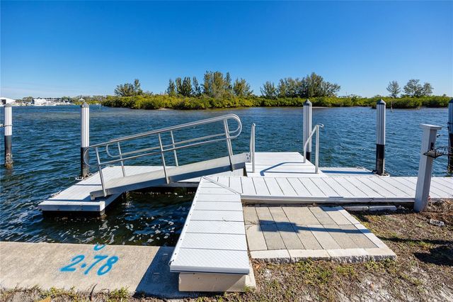 800 CHESAPEAKE DRIVE 13, Tarpon Springs, FL 34689