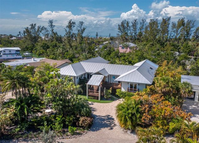 677 LANDS END DRIVE, Longboat Key, FL 34228