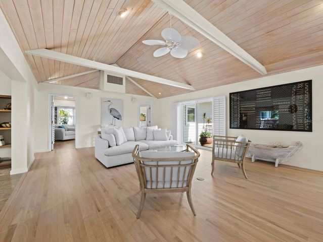 677 LANDS END DRIVE, Longboat Key, FL 34228