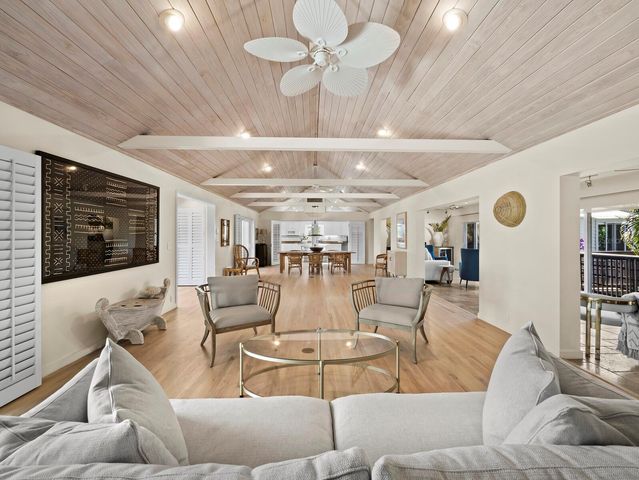 677 LANDS END DRIVE, Longboat Key, FL 34228