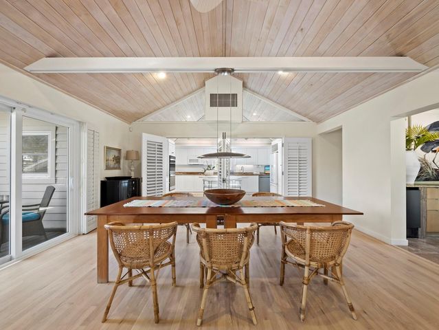 677 LANDS END DRIVE, Longboat Key, FL 34228