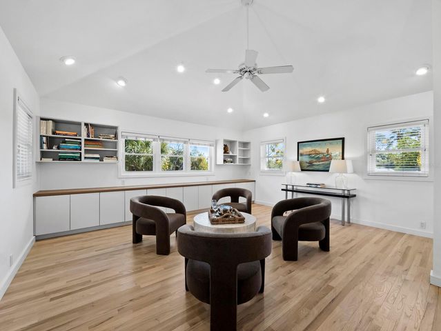 677 LANDS END DRIVE, Longboat Key, FL 34228