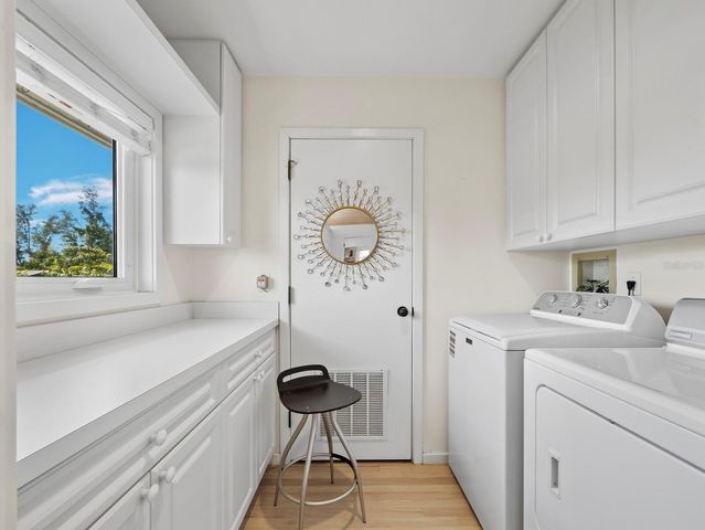 677 LANDS END DRIVE, Longboat Key, FL 34228