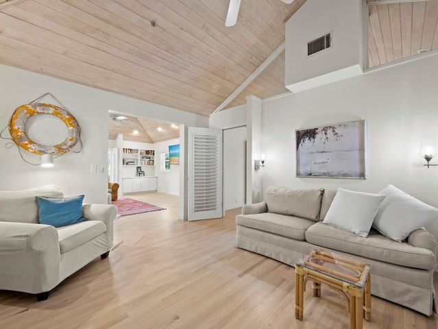 677 LANDS END DRIVE, Longboat Key, FL 34228