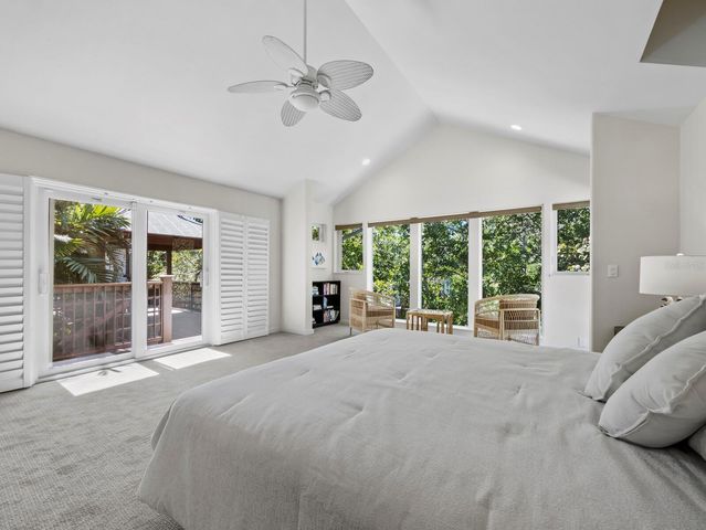 677 LANDS END DRIVE, Longboat Key, FL 34228