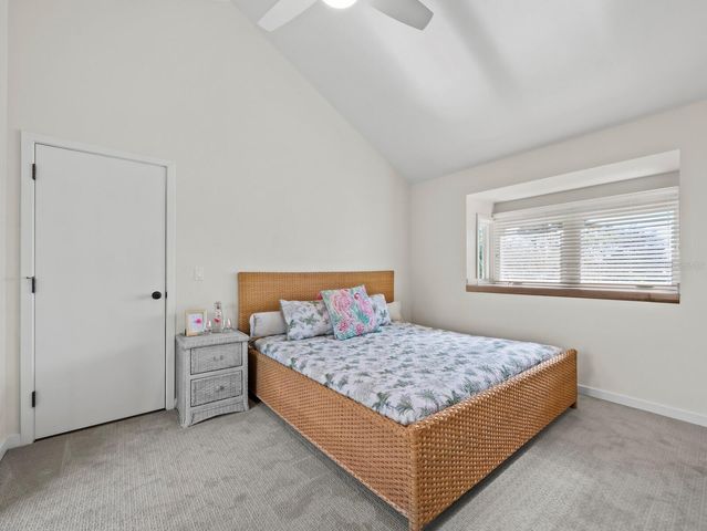 677 LANDS END DRIVE, Longboat Key, FL 34228