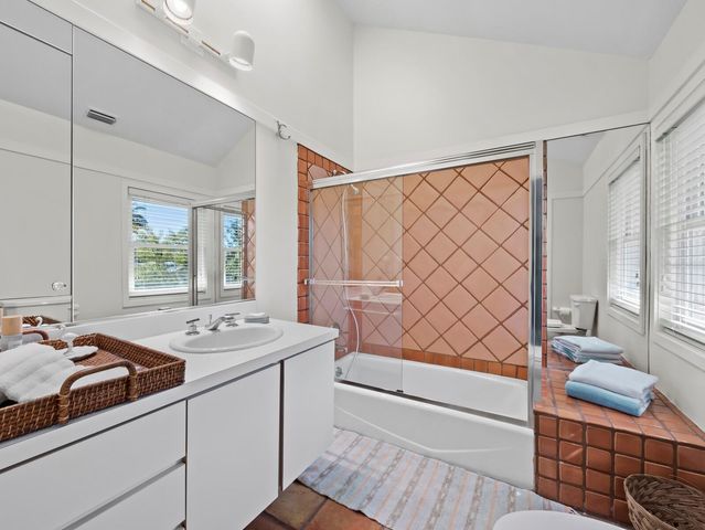 677 LANDS END DRIVE, Longboat Key, FL 34228