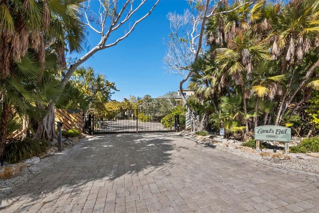 677 LANDS END DRIVE, Longboat Key, FL 34228