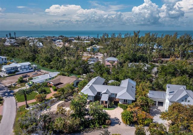 677 LANDS END DRIVE, Longboat Key, FL 34228
