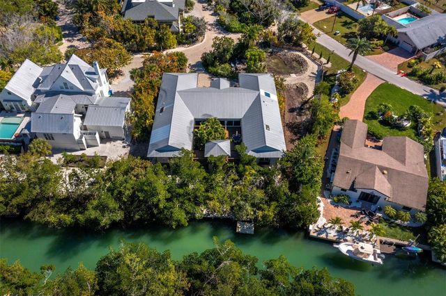 677 LANDS END DRIVE, Longboat Key, FL 34228