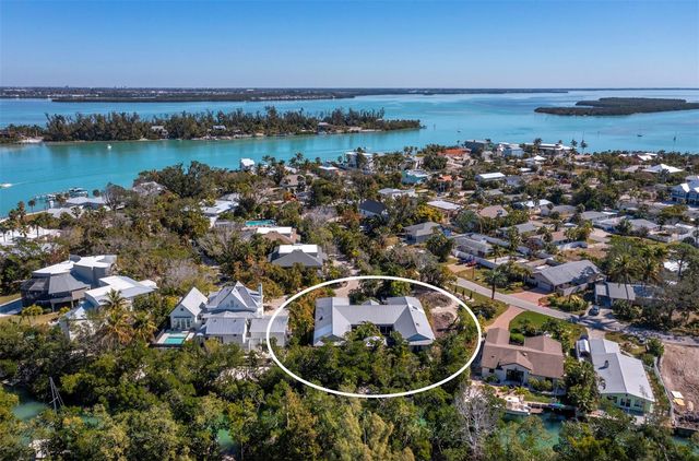 677 LANDS END DRIVE, Longboat Key, FL 34228