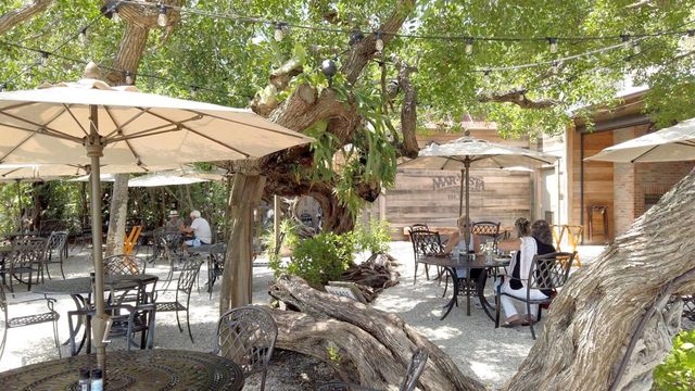 677 LANDS END DRIVE, Longboat Key, FL 34228