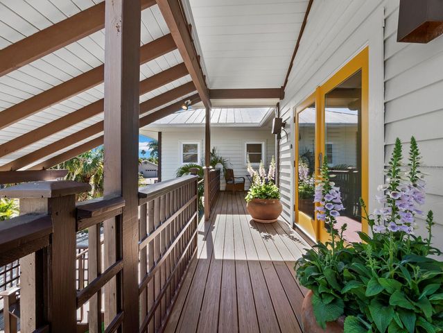 677 LANDS END DRIVE, Longboat Key, FL 34228