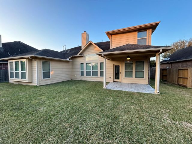 7936 Lake Commons Drive, Rosenberg, TX 77469