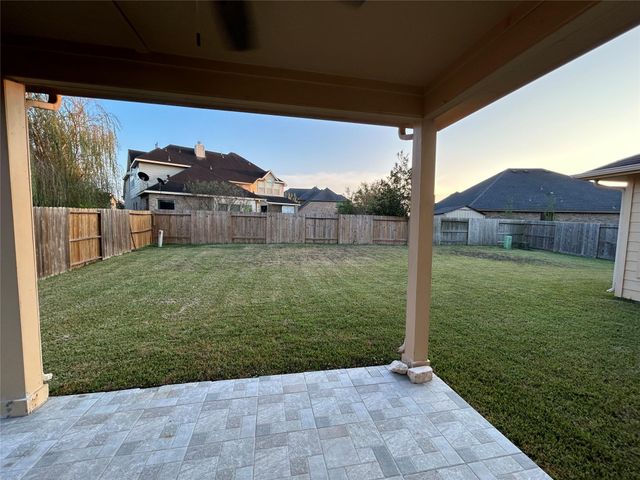 7936 Lake Commons Drive, Rosenberg, TX 77469