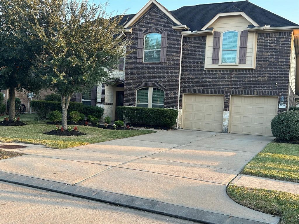 7936 Lake Commons Drive, Rosenberg, TX 77469