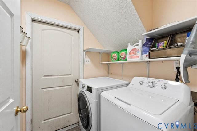 14126 Bermuda Point Ct, Chester, VA 23836