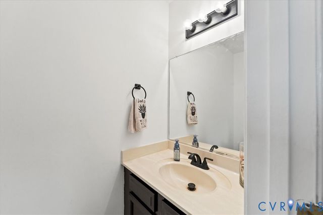 14126 Bermuda Point Ct, Chester, VA 23836