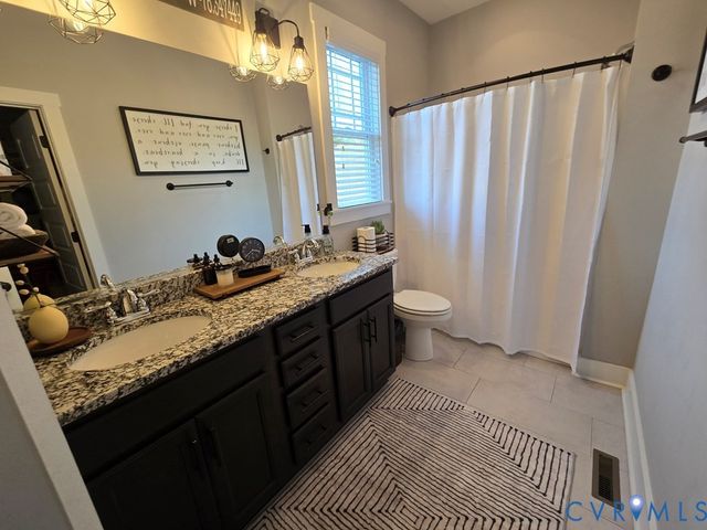 110 Jay's Rd, Farmville, VA 23901