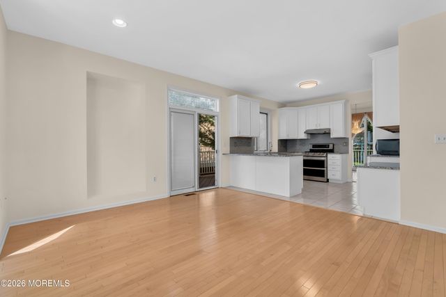 166 La Quinta Court, Holmdel, NJ 07733