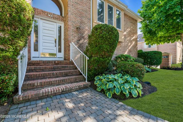 166 La Quinta Court, Holmdel, NJ 07733