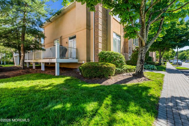 166 La Quinta Court, Holmdel, NJ 07733