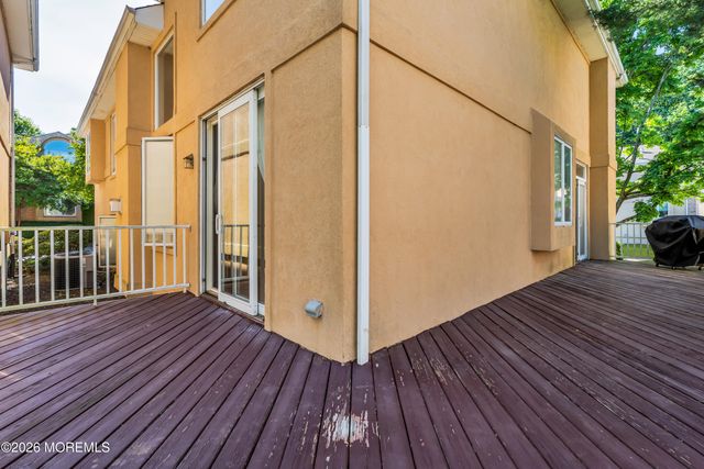 166 La Quinta Court, Holmdel, NJ 07733