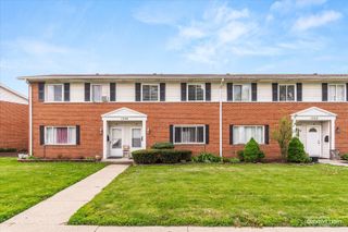 1340 Monomoy Street C, Aurora, IL 60506