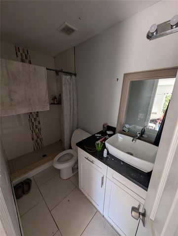 3713 E CLIFTON STREET, Tampa, FL 33610