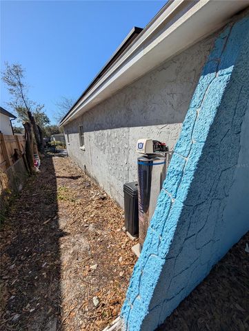 3713 E CLIFTON STREET, Tampa, FL 33610