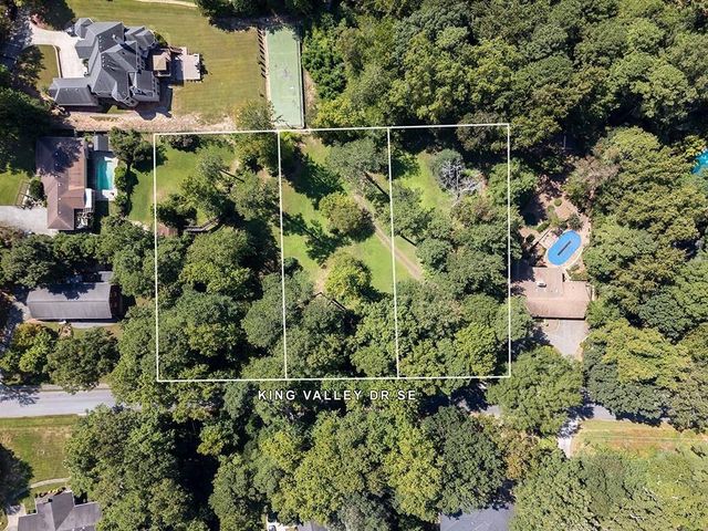 4398 King Valley Drive SE, Smyrna, GA 30082