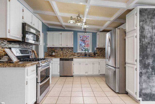 102 Harts Lane, Simpsonville, SC 29681