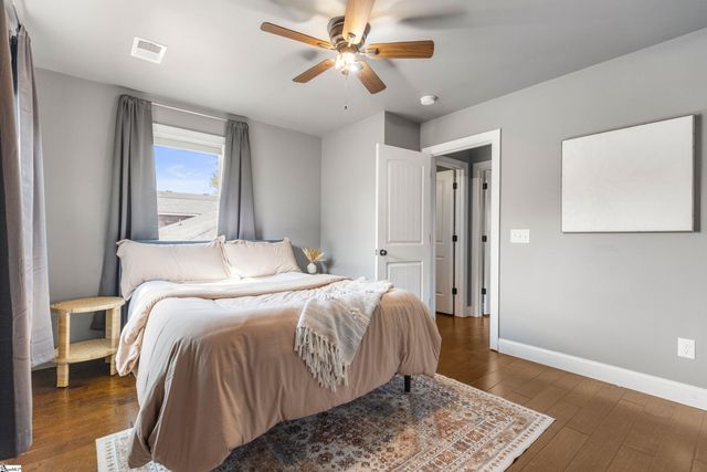 102 Harts Lane, Simpsonville, SC 29681