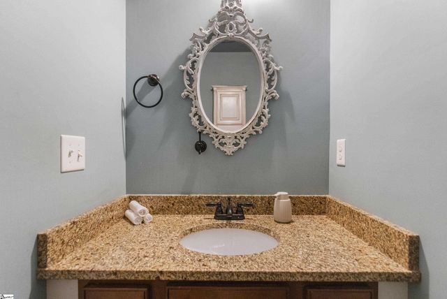 102 Harts Lane, Simpsonville, SC 29681