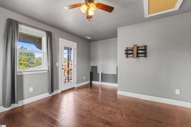 102 Harts Lane, Simpsonville, SC 29681