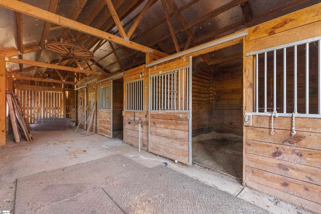 102 Harts Lane, Simpsonville, SC 29681