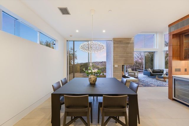 16 Sundown PKWY, Austin, TX 78746