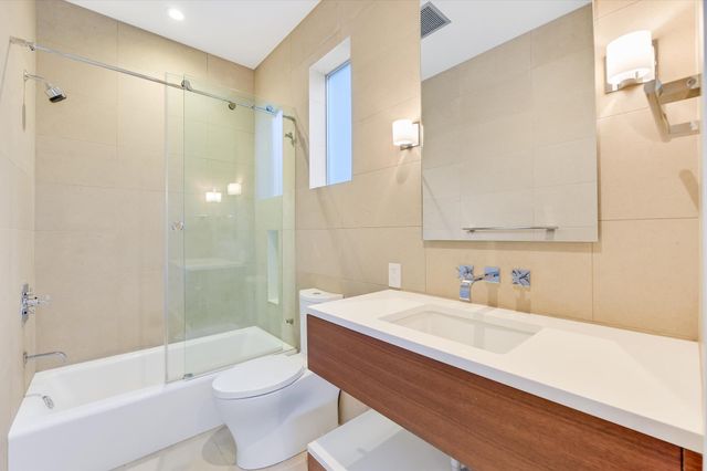 16 Sundown PKWY, Austin, TX 78746