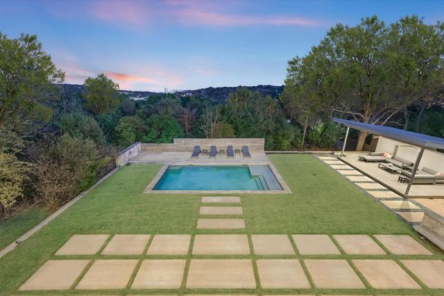 16 Sundown PKWY, Austin, TX 78746