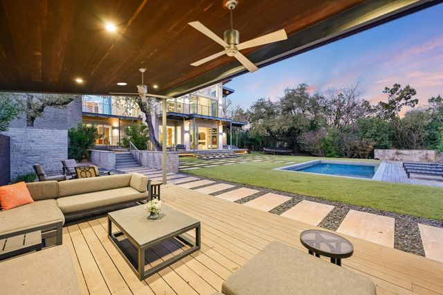 16 Sundown PKWY, Austin, TX 78746