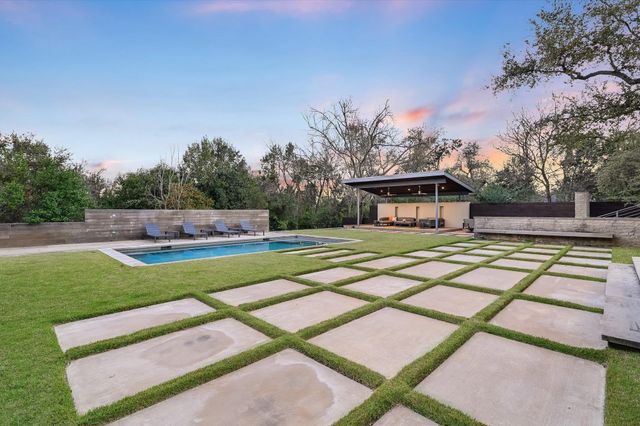 16 Sundown PKWY, Austin, TX 78746