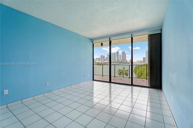 1000 Venetian Way 408, Miami, FL 33139