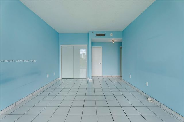 1000 Venetian Way 408, Miami, FL 33139