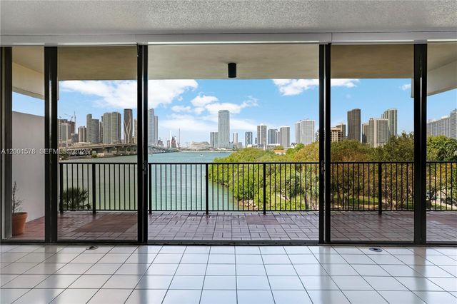 1000 Venetian Way 408, Miami, FL 33139