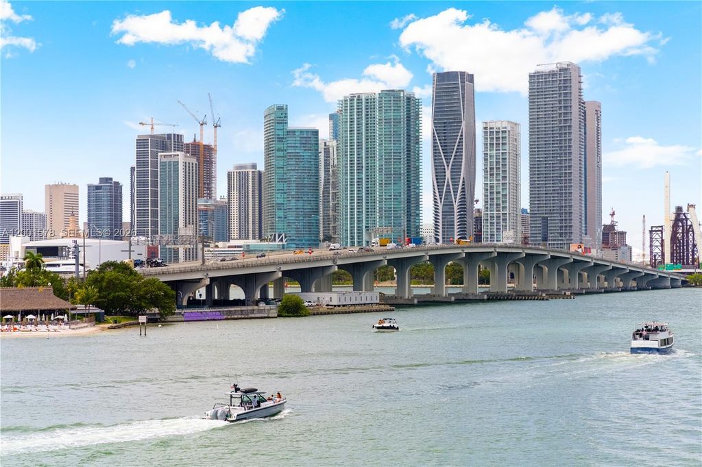 1000 Venetian Way 408, Miami, FL 33139